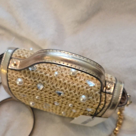 Steve Madden NWT Gold & Tan Mini Bag w/Structured Design, Crossbody Strap - Picture 3 of 7